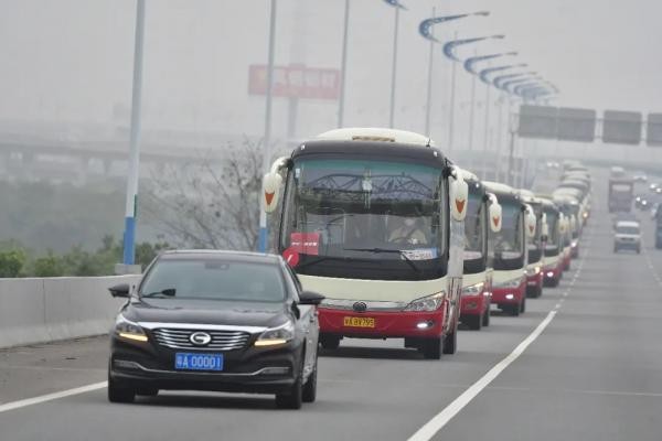 白衣執甲，今朝凱旋 | 廣汽傳祺一路守護，迎接抗疫英雄